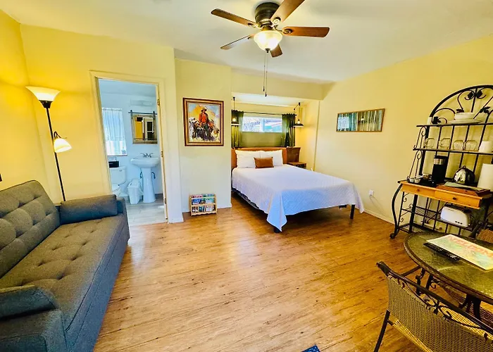 Hotel Mile High Ranch